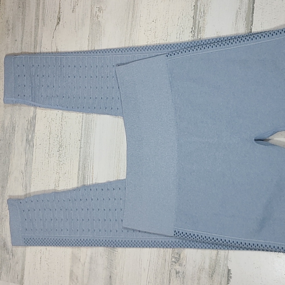 Nova sport women's meduim leggings.  Like new